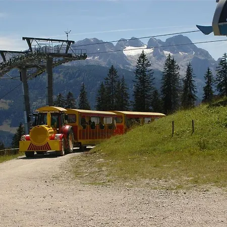 Haus Hornblick * Russbach am Pass Gschuett